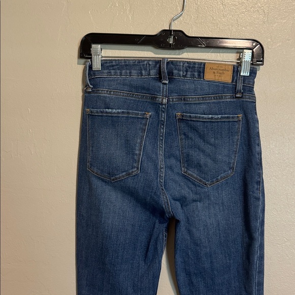 Abercrombie & Fitch Dark Blue Ankle Jeans - Picture 4 of 9